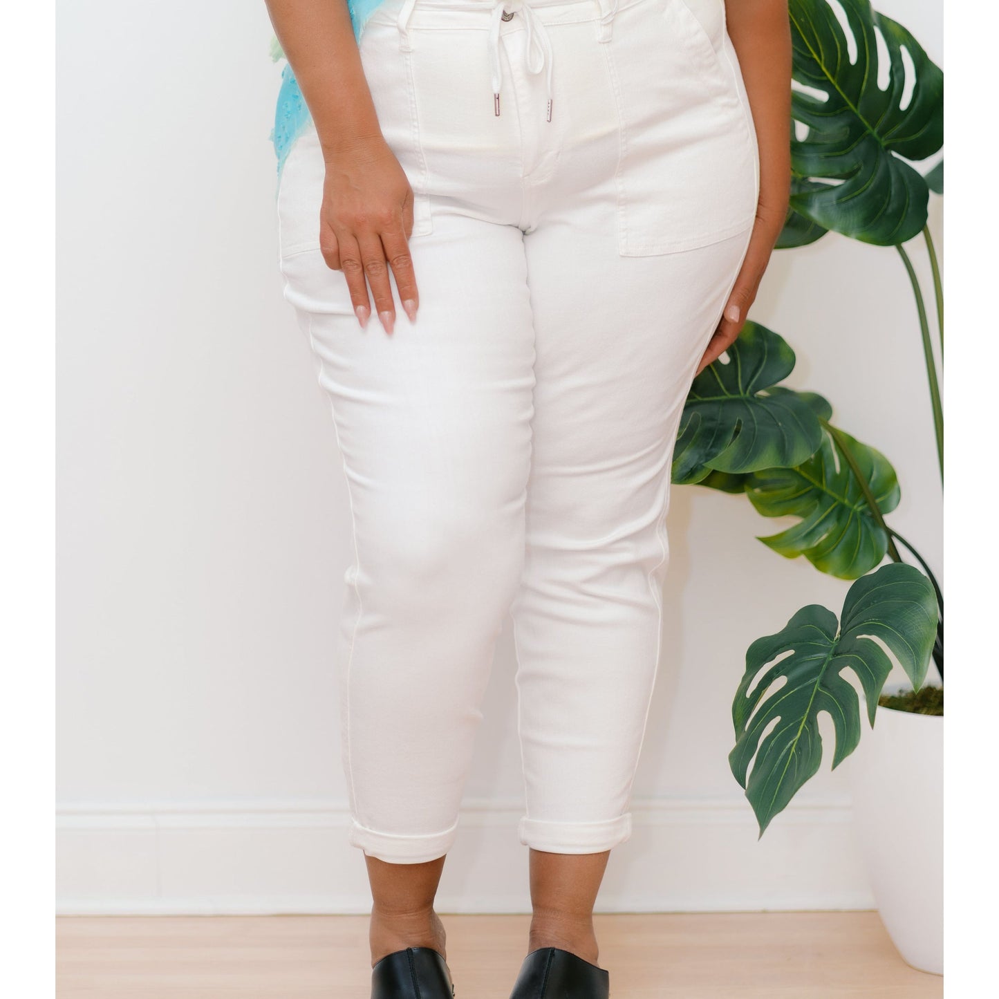 Chalk It Up Judy Blue Joggers