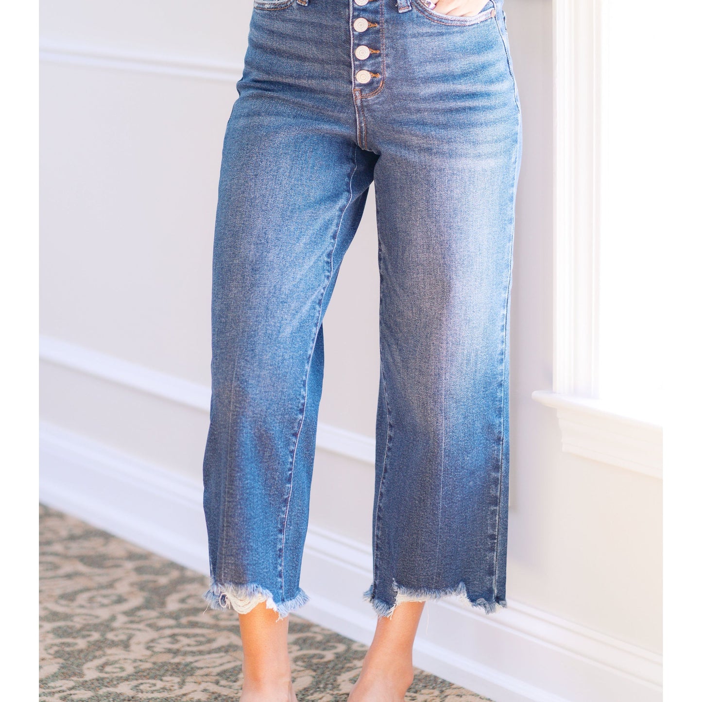 Weekend Stroll Judy Blue Crops