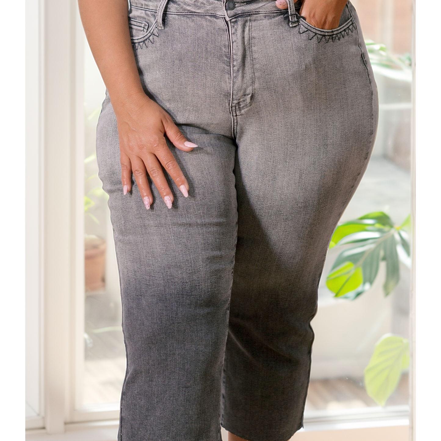 Smokeshow Strolls Judy Blues